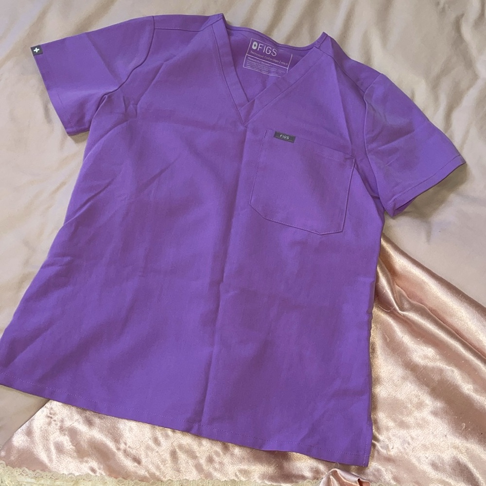 Fig top scrubs in great condition XXS/P